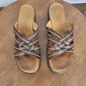 Clarks Womens Sandals Size 8M Brown Leather Open Toe Strappy Slip Ons 72678